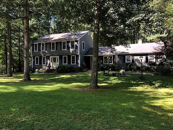 3rd image of 38 Deerpath Trl N