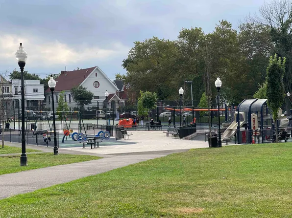 12 Audubon Avenue image 16 of 17