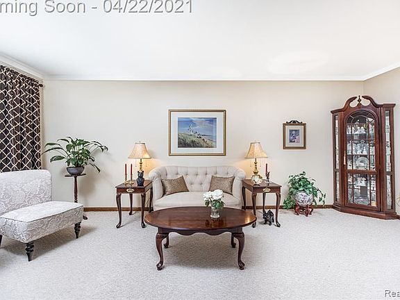 5th image of 36717 Iroquois Dr