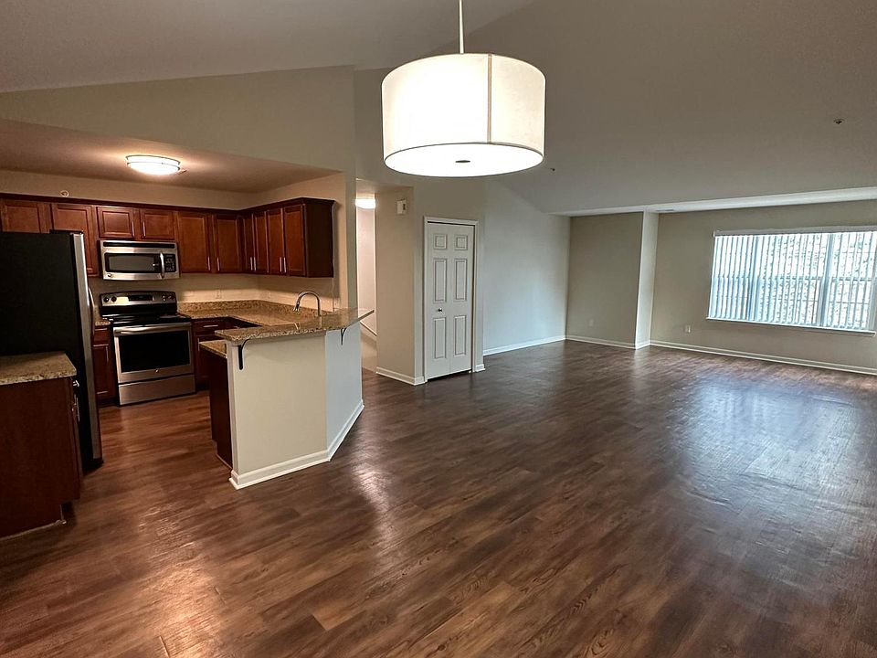 1st image of 49295 E Woods Dr #49295