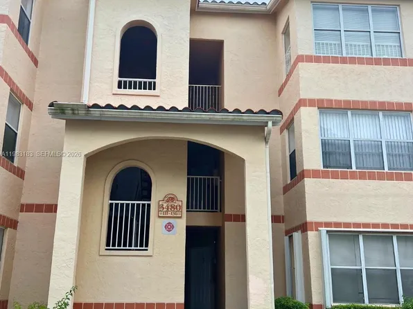 3480 Pinewalk Dr N APT 135, Pompano Beach, FL 33063