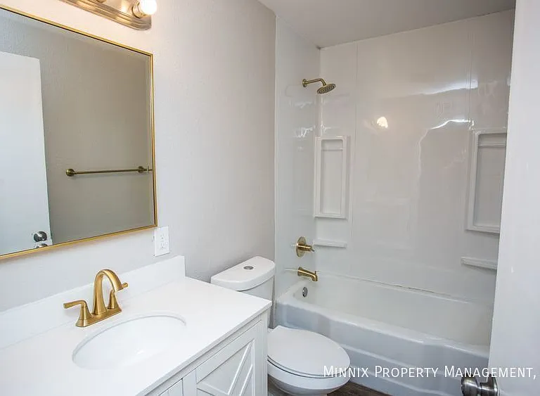5510 43rd St — Photo 23