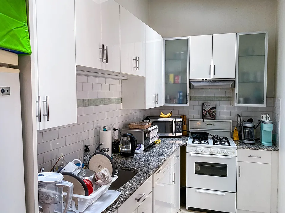 10 Wiget St #2