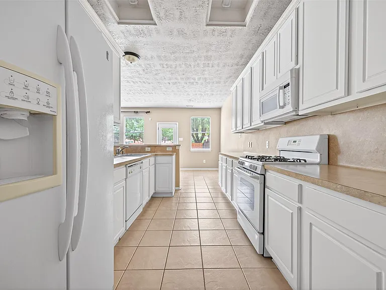5626 Claybeck Ln — Photo 13