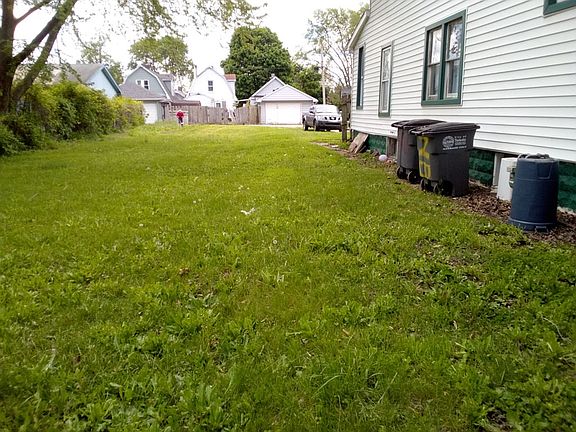4th image of 244 Dearborn Ave