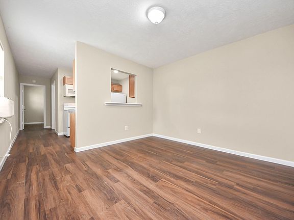 4th image of 17109 River Rd