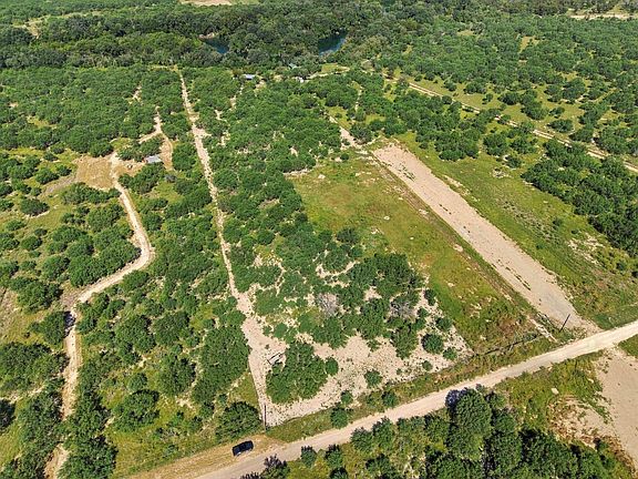 3rd image of 37 Nueces River Ranch Rd