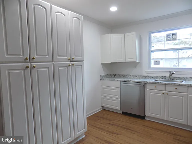 10598 Reeds Landing Cir — Photo 3