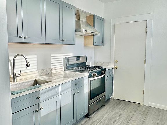 2nd image of 147 Bernard St