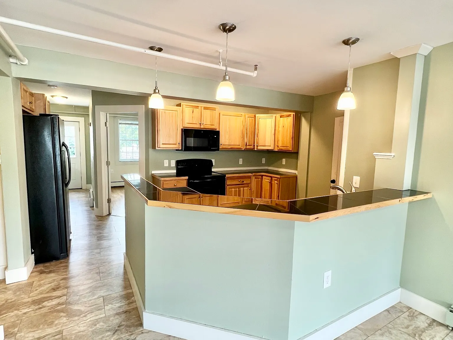 132 Middle St — Photo 1
