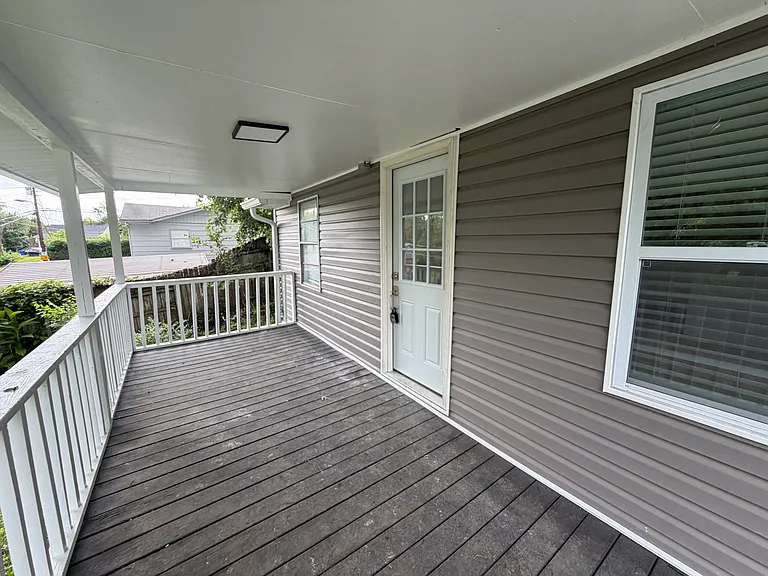 4717 Griffith Dr — Photo 3