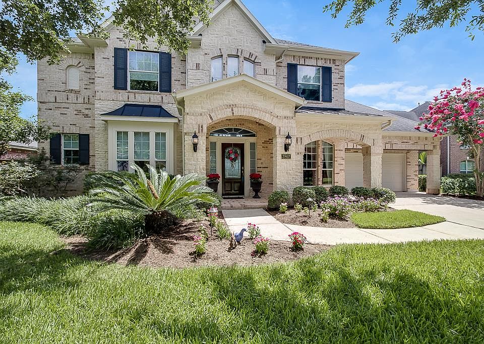 1st image of 3807 Lakeridge Canyon Dr