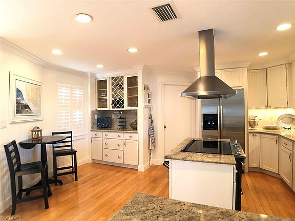3rd image of 416 San Juan Ave