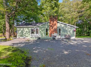229 Lake Forest Dr, Dingmans Ferry, PA 18328