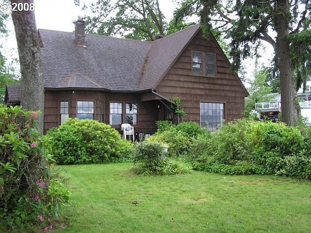 1st image of 275 River St
