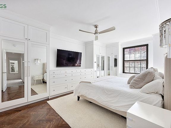 2nd image of 161 W 75th St APT 4D