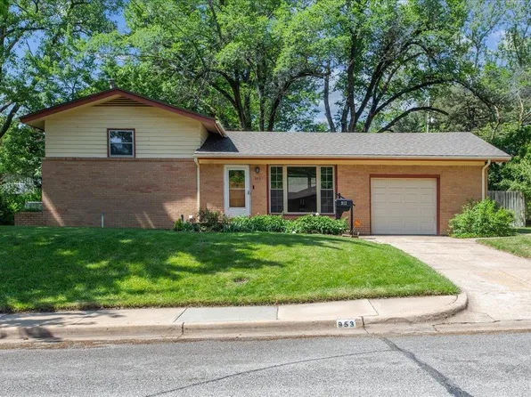 953 N Wilbur Ln, Wichita, KS 67212