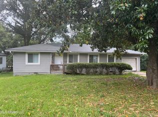 1906 Shamrock Dr, Jackson, MS 39204