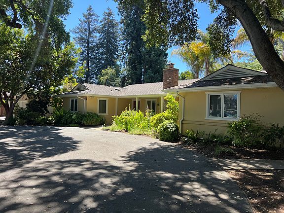 Main House and Circular Driveway