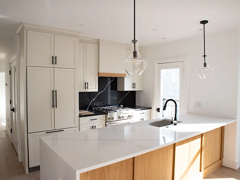 57 Saratoga St #4 — Photo 6