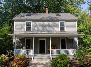 7520 Warren Woods Rd, Three Oaks, MI 49128