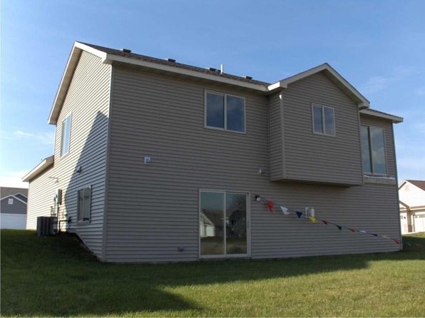 605 Colodoro Ln, Eagle Lake, MN 56024