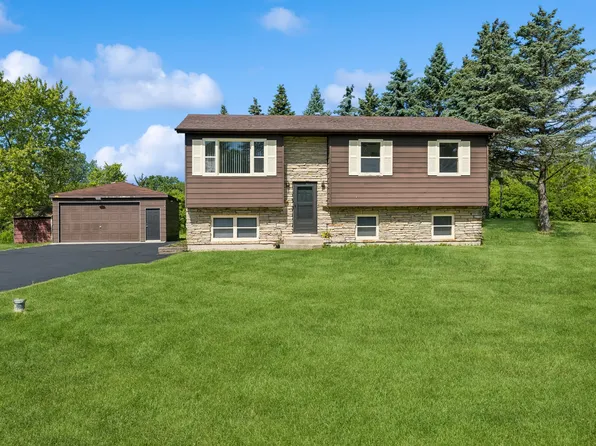 38930 N Northwestern Ave, Wadsworth, IL 60083