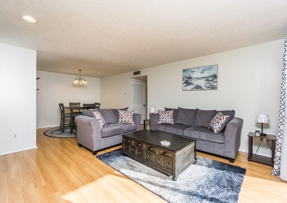 1st image of 814 Wynnes Ridge Cir SE