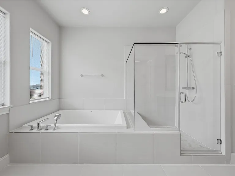 8612 Emnora Ln — Photo 28