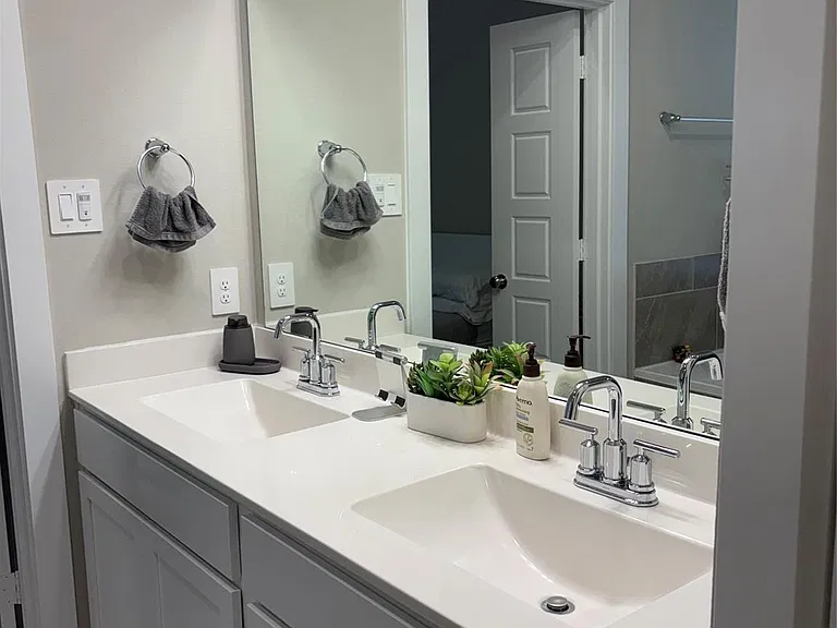 10534 Preserve Way — Photo 15