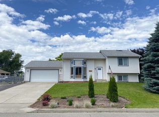 5825 N Blue Skies St, Newman Lake, WA 99025