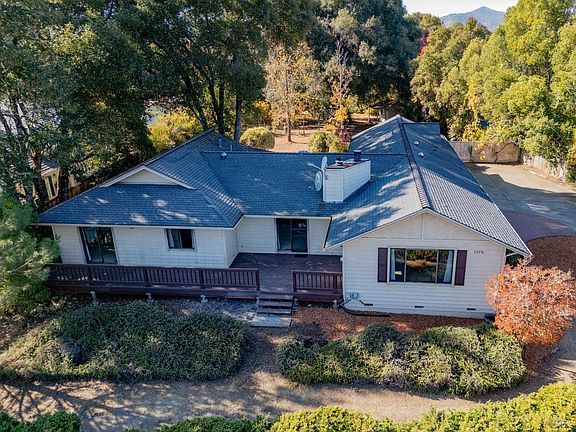 2nd image of 1370 Ridgeview Drive