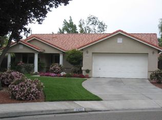 2432 Teakwood Ct, Hanford, CA