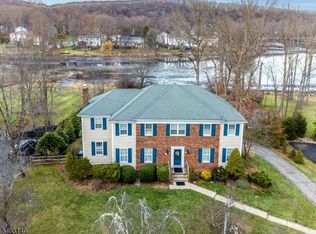 49 Meadow Brook Rd, Randolph, NJ 07869