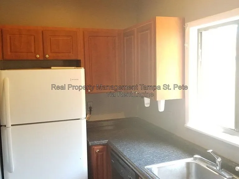 5627 Ashley Oaks Dr #2 — Photo 3