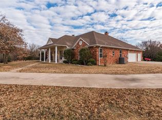 1066 Hightower Ln, Sadler, TX 76264