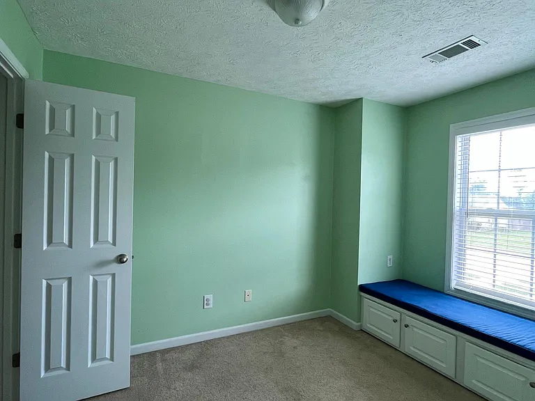 2108 Winding Oak Dr — Photo 9
