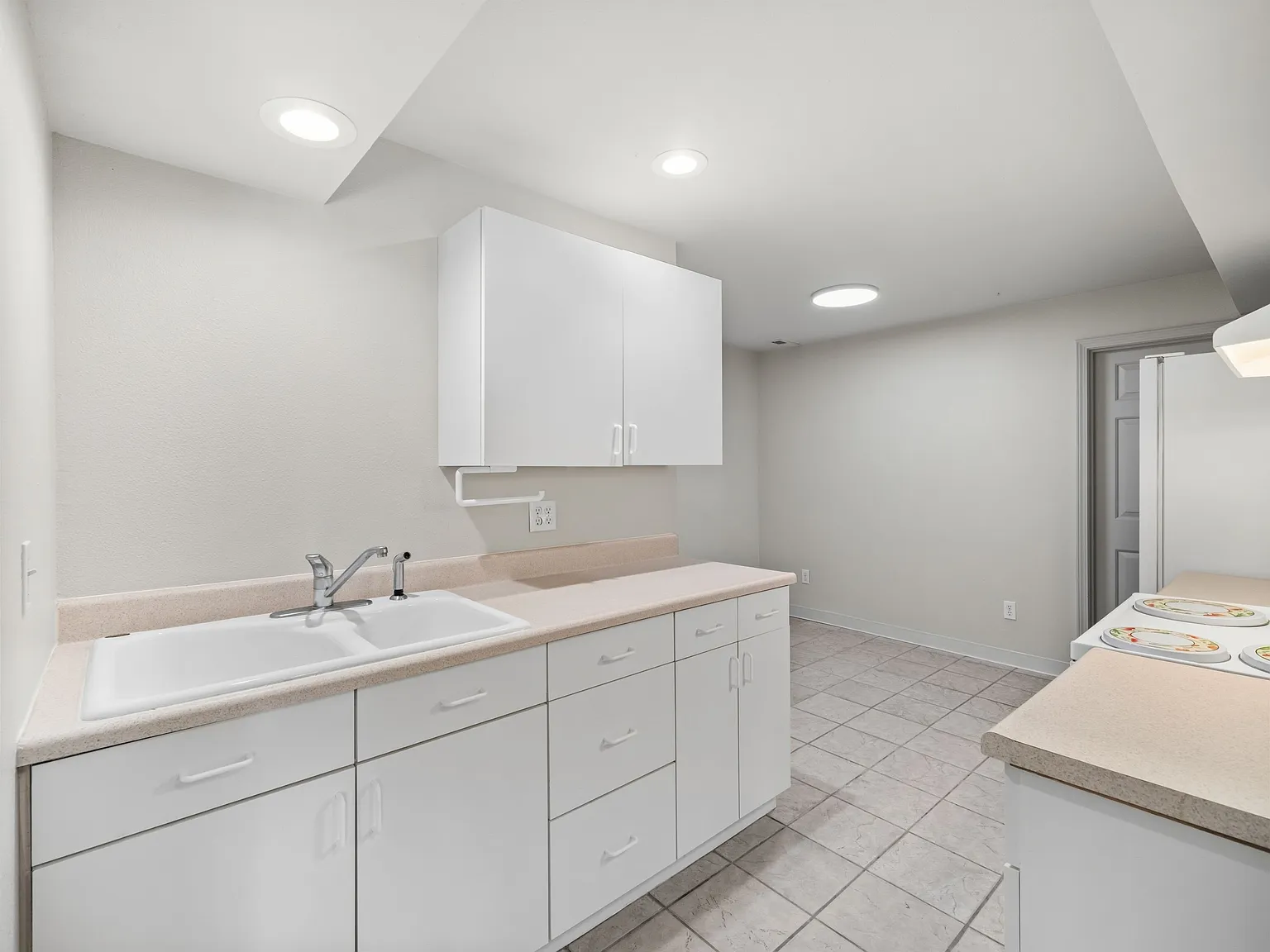 1 bed, 1.0 bath, 900 sqft, $1,750 — Photo 1