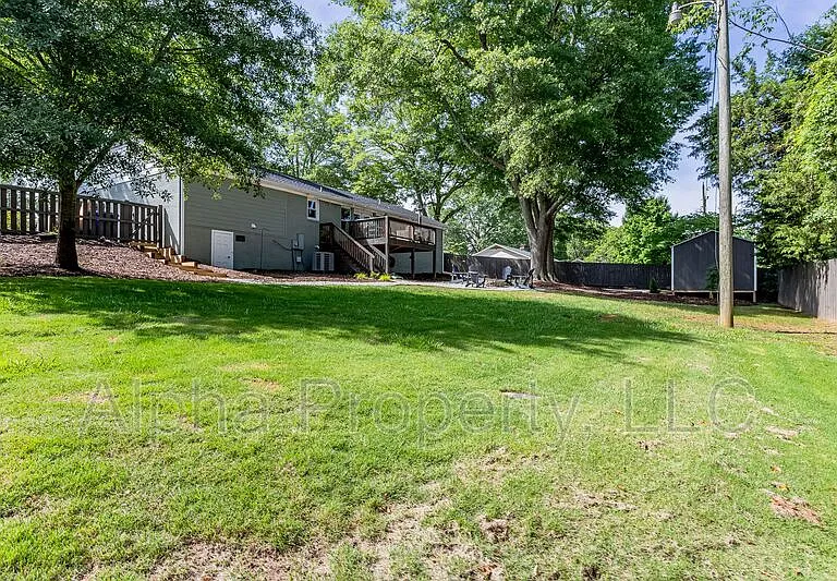 804 N Weston St — Photo 45