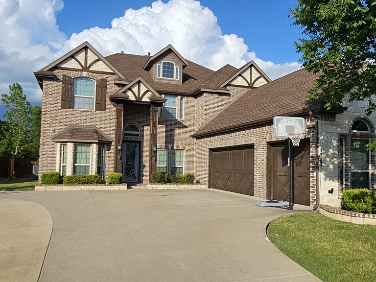 7124 Playa Imperial Ln — Photo 1