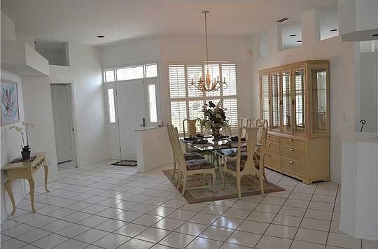 4th image of 212 Vestavia Dr