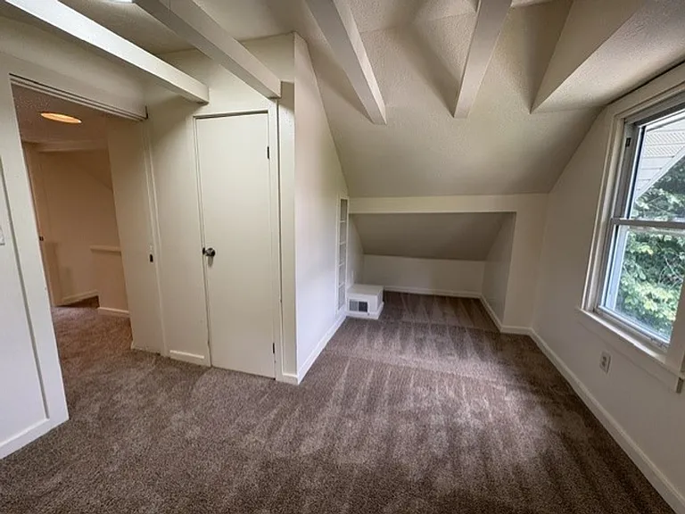 1282 Sawyer Ave — Photo 11