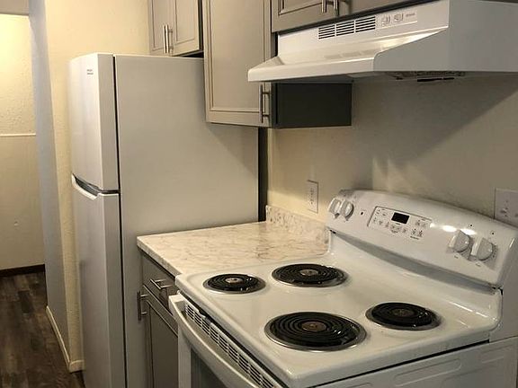 4th image of 1353 Dickinson St #A