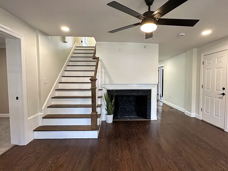 1185 Putnam Pike #A — Photo 2