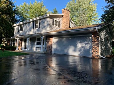 724 Saint Johns Dr, Delafield, WI, 53018