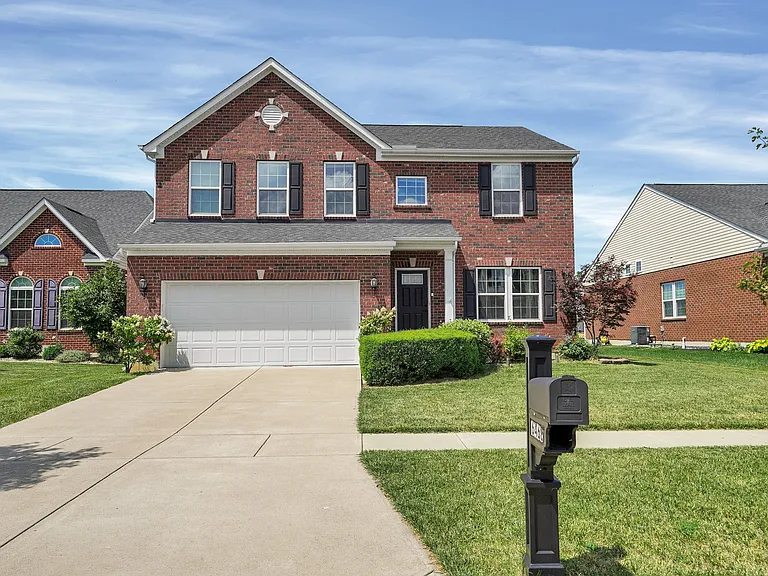 6468 Holly Ln — Photo 3