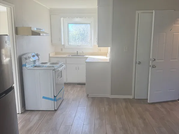 391 Brigham Rd APT 3, Saint Albans, VT 05478