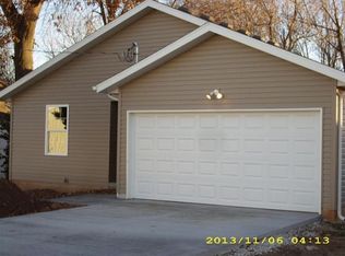 1826 W Water St, Springfield, MO 65802