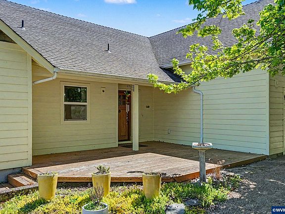 4th image of 22570 Ponderosa Ln SE