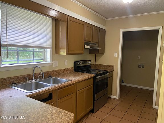 5th image of 2530 Camino Grande St